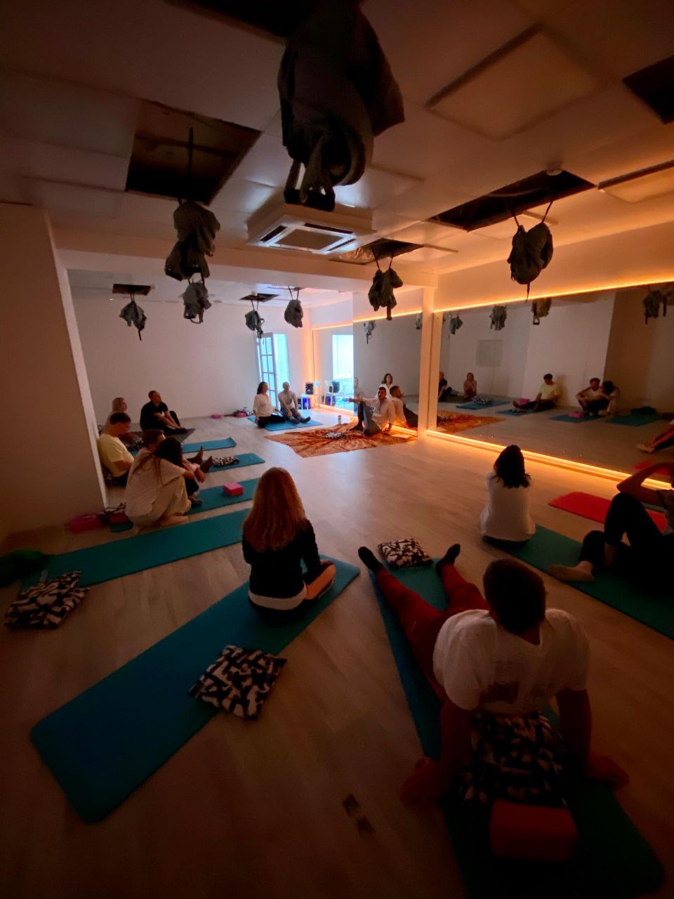 Групповая медитация на тренинге